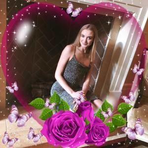 Meet your Posher, Macy